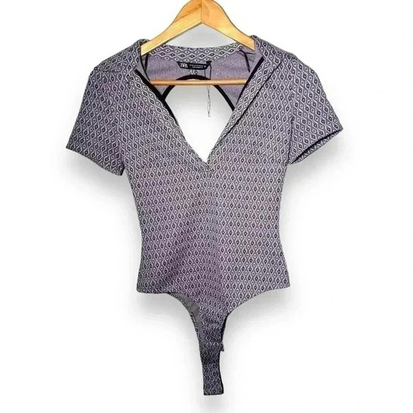 NWOT ZARA BODYSUIT WITH CUTOUT BACK XS - Picture 1 of 6